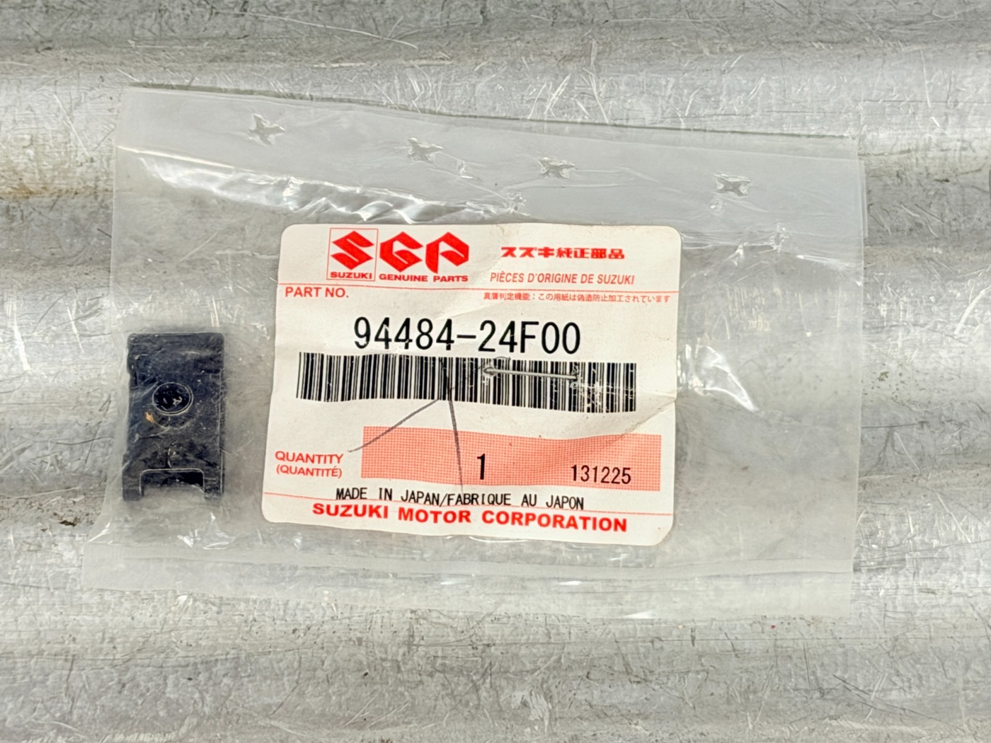 New OEM Suzuki GSXR Hayabusa Katana DR-Z400 Cowl Fairing Nut 94484-24F00
