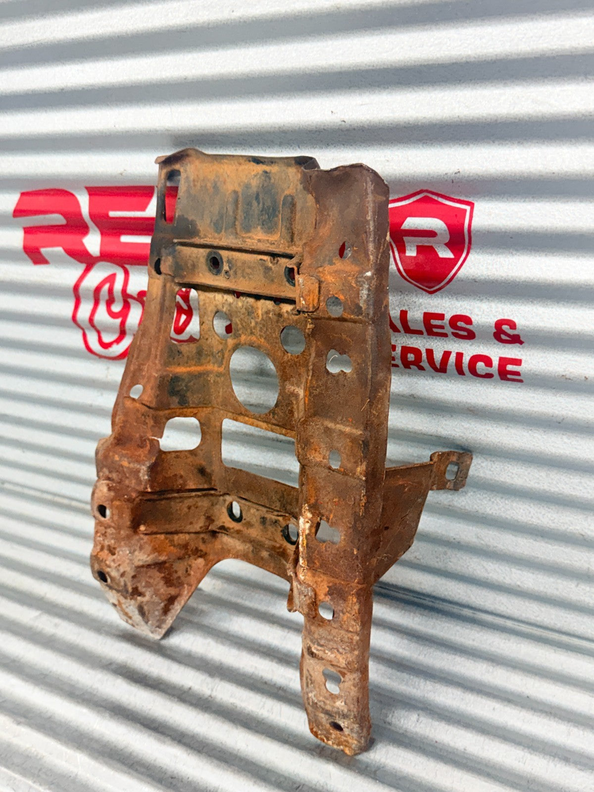 87-09 Honda TRX250X TRX300EX TRX300X OEM Swingarm Skid Plate 50355-HC0-670