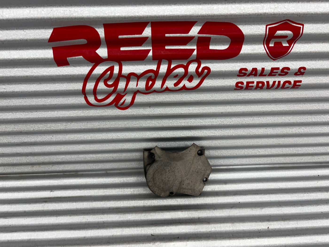 2000 Yamaha Blaster YFS200 Engine Oil Pump Cover OEM 37F-15416-00-00