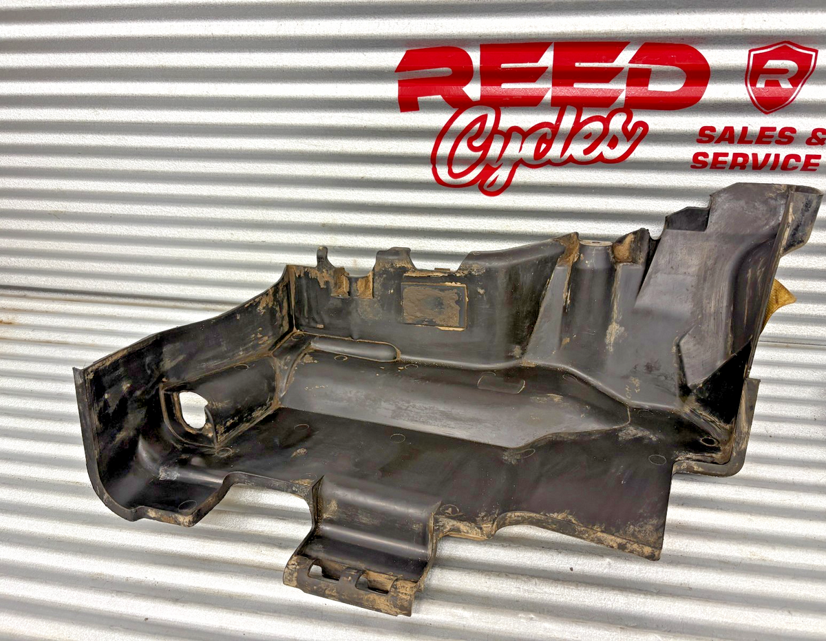 2013 Suzuki KingQuad 750 AXi Rear Left Inner Tank Fender OEM 44392-31G00