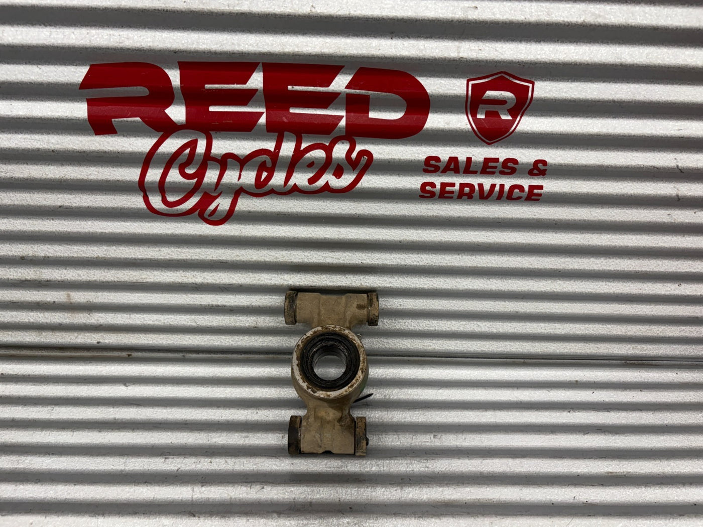 2013 Suzuki KingQuad 750 AXi Right Rear Suspension Spindle OEM 61600-31G30