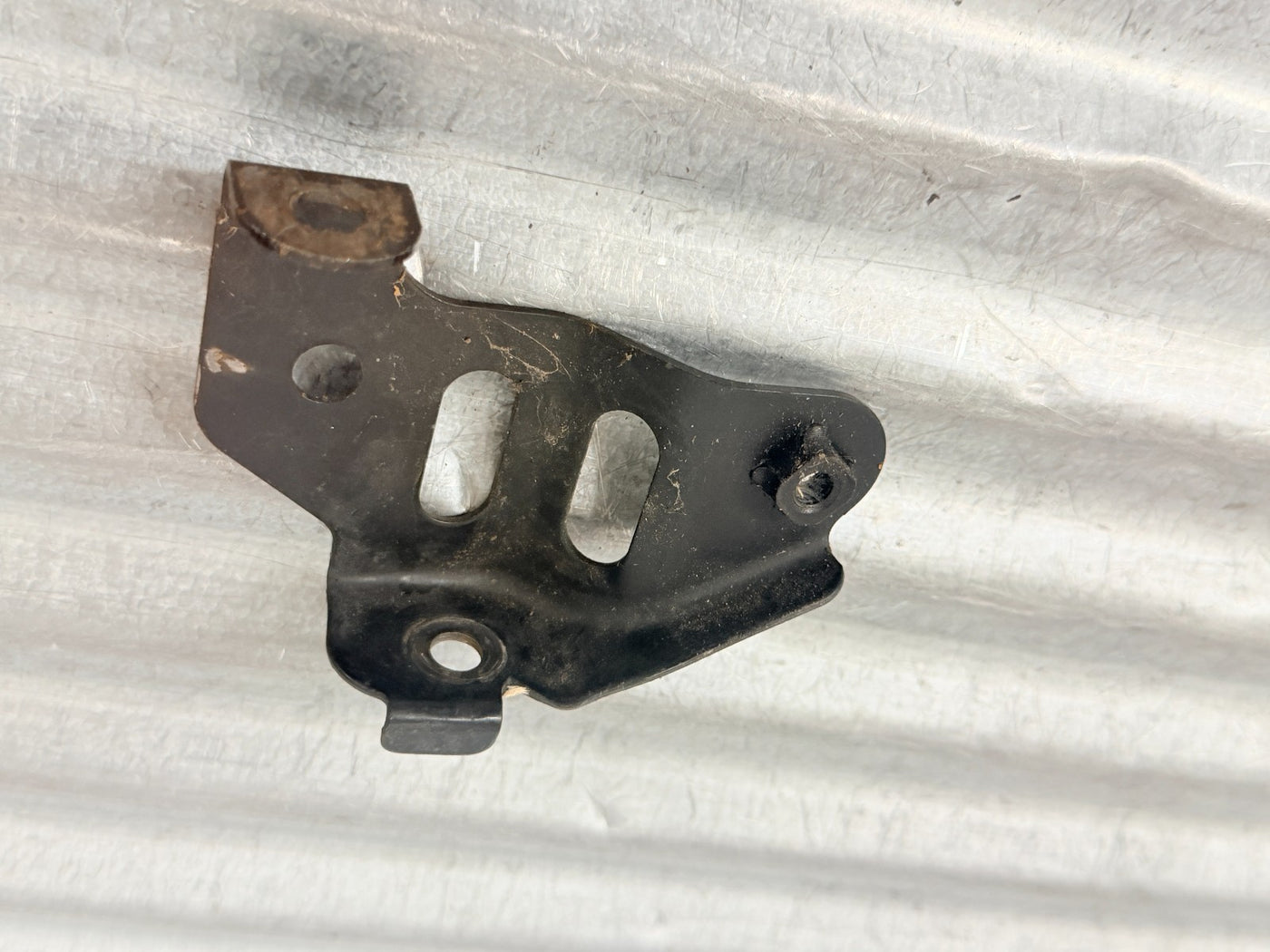 04-05 Honda TRX450R OEM Rear Splash Heel Guard Inner Mount Bracket