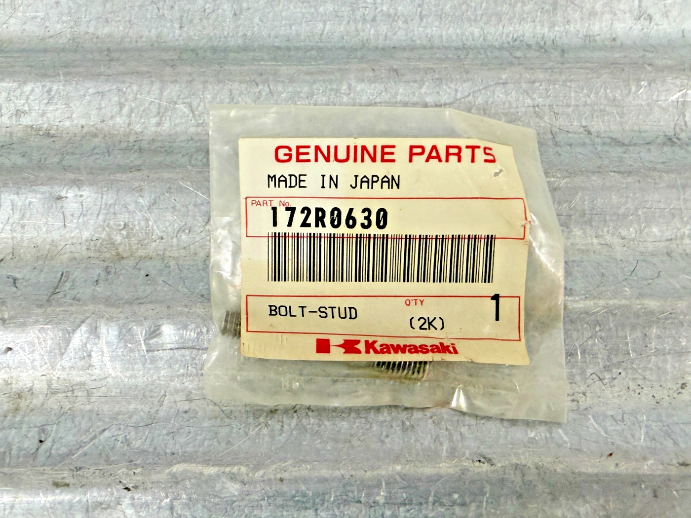New OEM Kawasaki Jet Ski 6x30 Crankcase Stud Bolt 172R0630 172R0-630