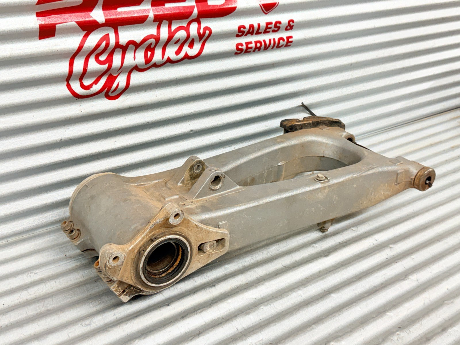 99-04 Honda TRX400EX 400EX OEM Rear Swingarm Swing Arm Axle Bearing Carrier Assy