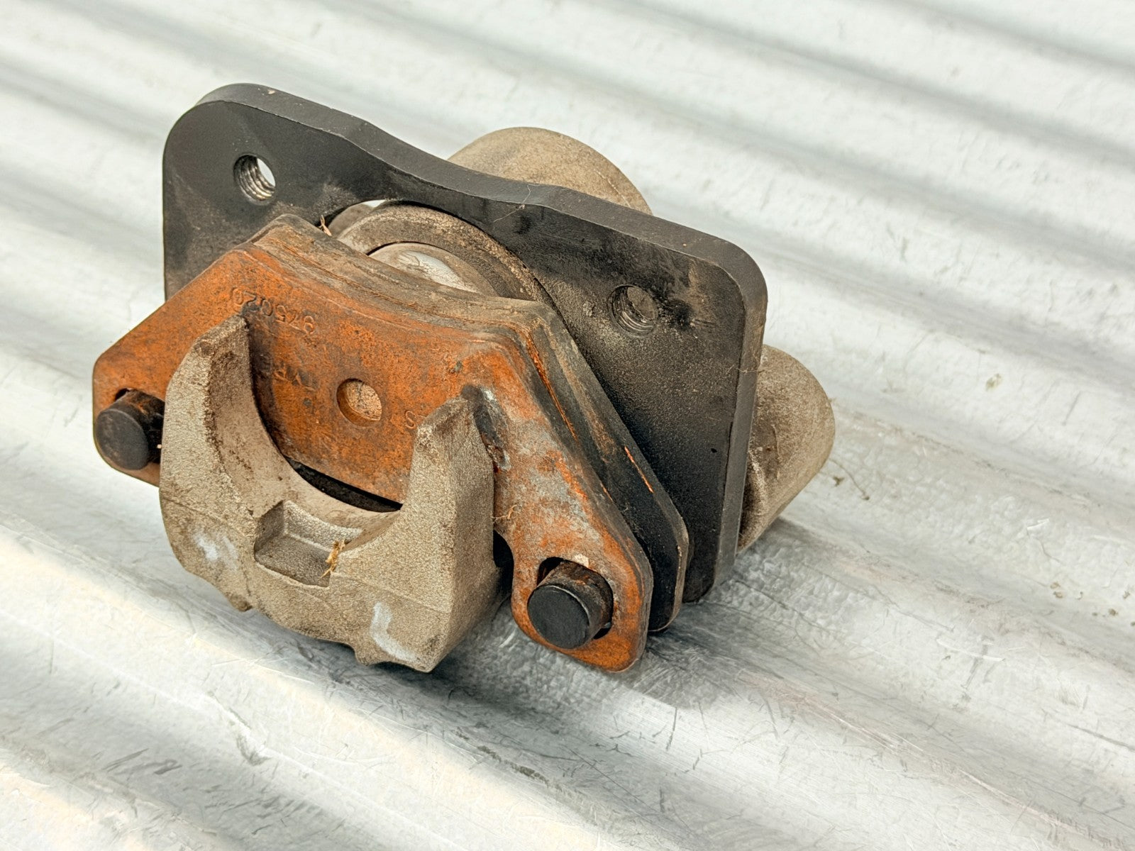 2005 Arctic Cat 500 4X4 ATV Left Front Brake Caliper Assembly OEM 1436-423
