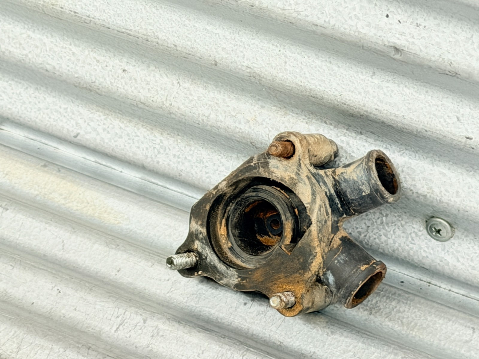 1984 Husqvarna CR WR XC OEM Water Pump Cover Housing Impeller Assembly