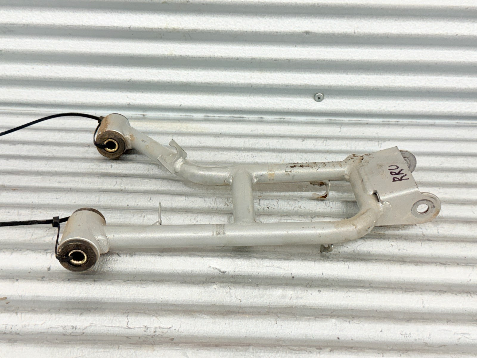 2005 Arctic Cat 500 4x4 ATV Right Rear Upper A Arm Control Arm OEM 0504-318
