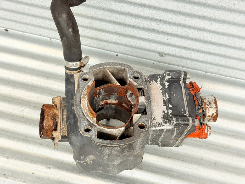 1984 Husqvarna WR125 CR125 XC125 Cylinder Jug 1614525-01 OEM 1614513