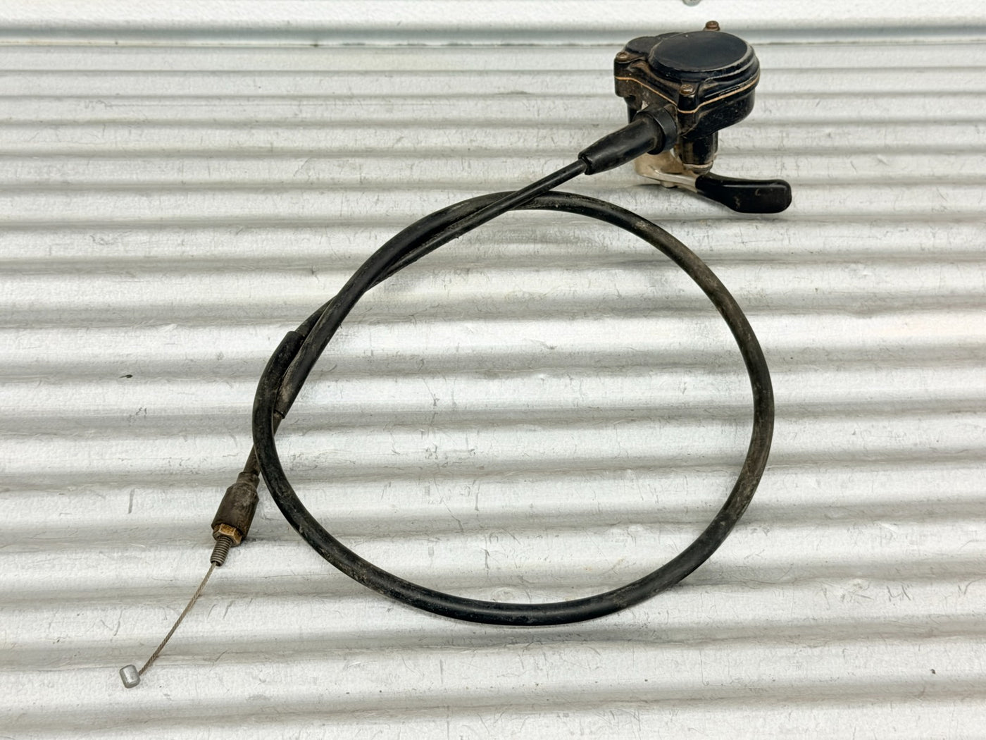 04-05 Honda TRX450R OEM Thumb Throttle Cable Lever Assembly 53143-HM7-305