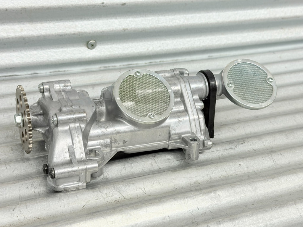 2017 Yamaha YXZ1000R EPS SS Oil Pump Assembly OEM 8GL-13300-00-00