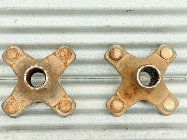 99-04 Honda TRX400EX OEM Rear Wheel Hubs Pair w/ Studs 42410-HN6-000