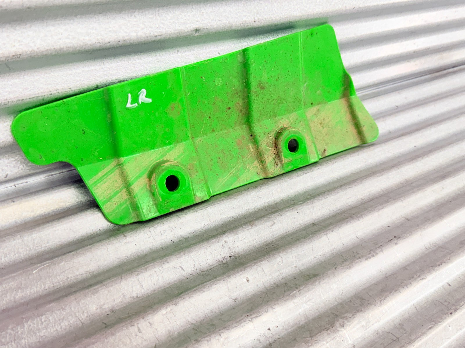 2005 Arctic Cat 500 4x4 ATV Left Rear A Arm Control Arm Cover OEM 1441-005