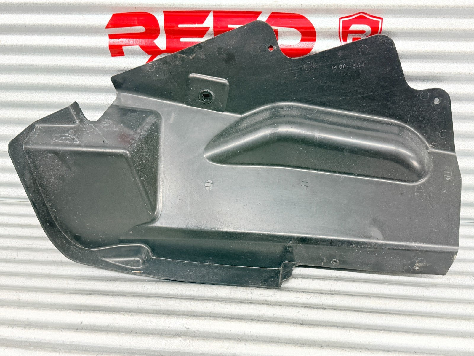 2005 Arctic Cat 500 4x4 Front Right Inner Splash Mud Guard OEM 1406-354