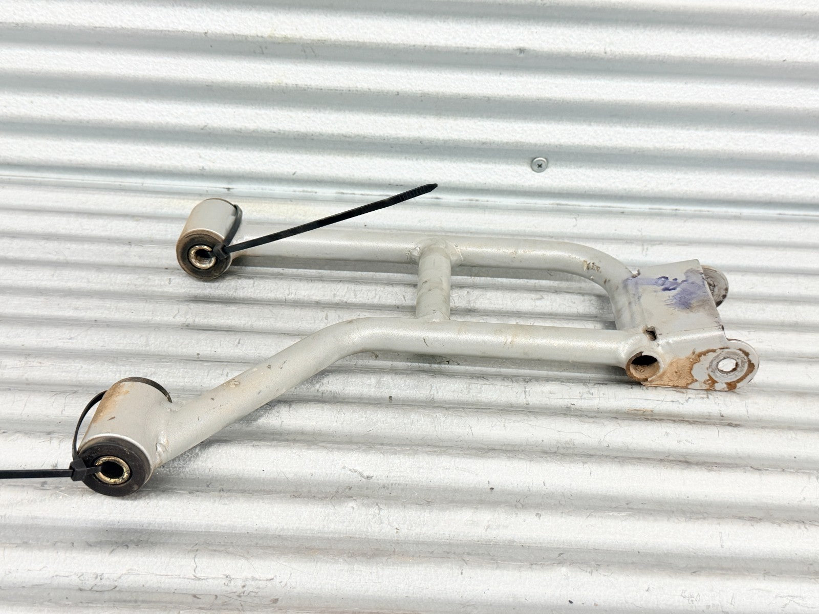 2005 Arctic Cat 500 4x4 ATV Left Rear Upper A Arm Control Arm OEM 0504-583