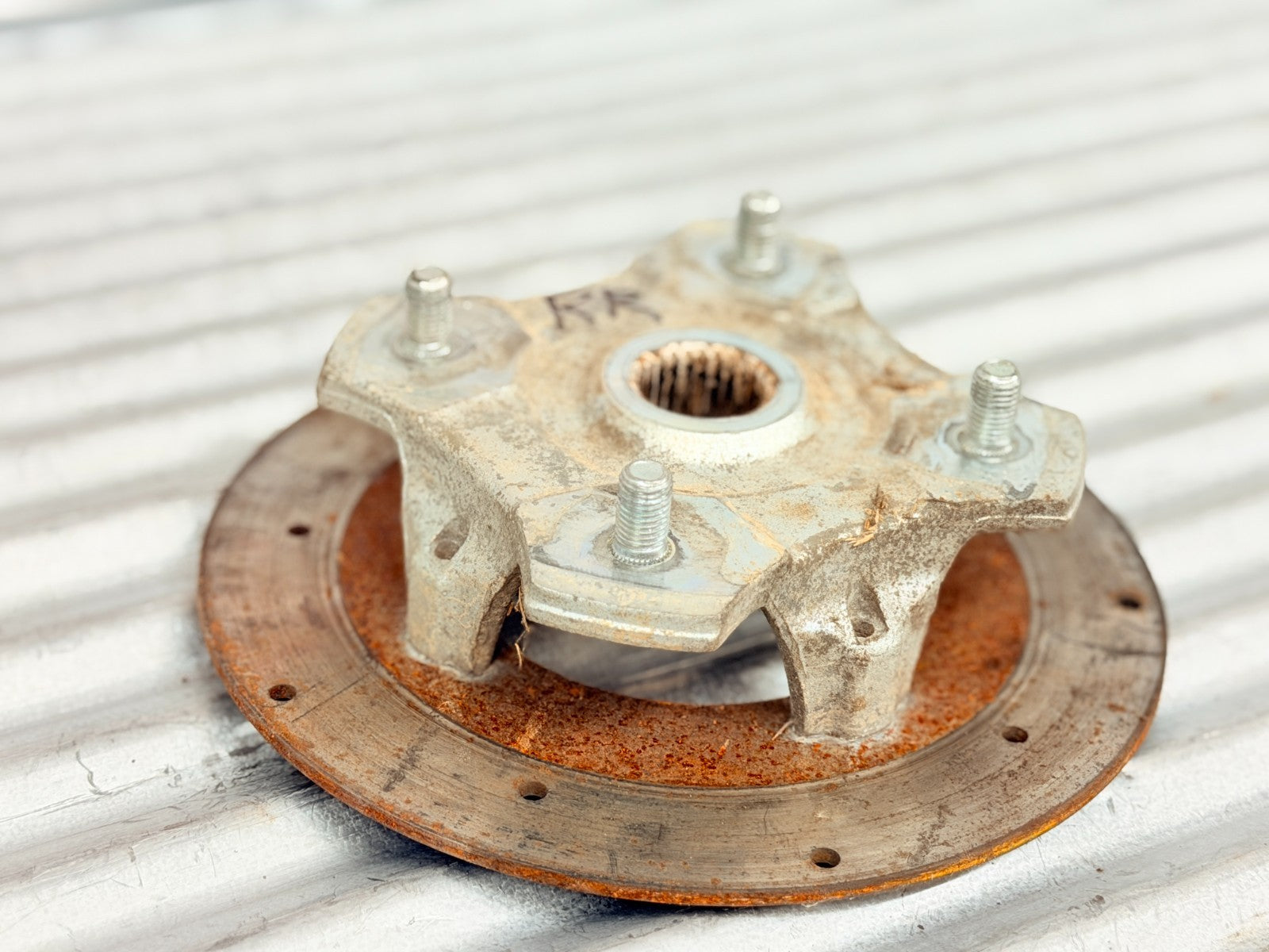 2005 Arctic Cat 500 ATV Rear Right Wheel Hub Rotor OEM 1436-164 / 1502-462
