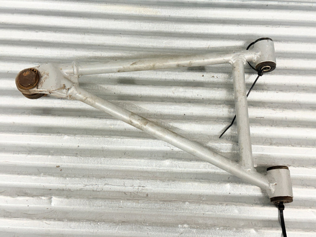 2005 Arctic Cat 500 4x4 ATV Right Front Lower A Arm Control Arm OEM 0503-220