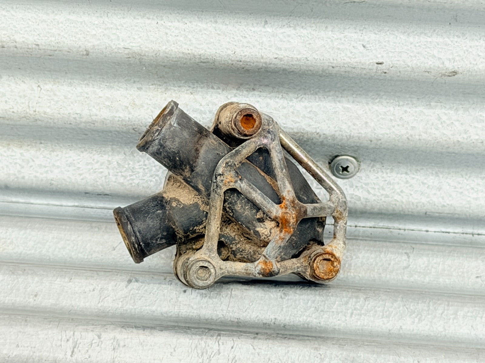 1984 Husqvarna CR WR XC OEM Water Pump Cover Housing Impeller Assembly