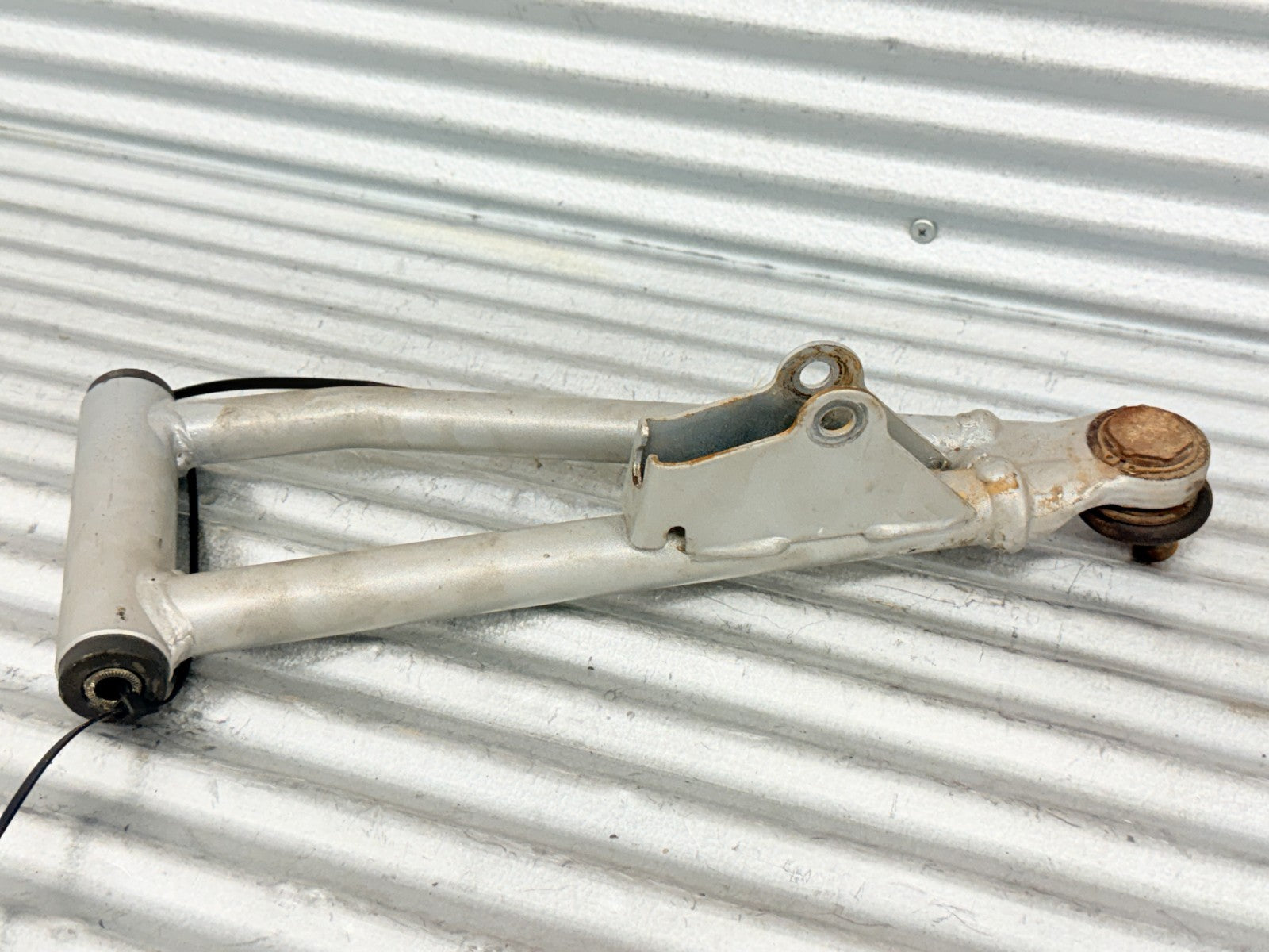 2005 Arctic Cat 500 4x4 ATV Right Front Upper A Arm Control Arm OEM 0503-416
