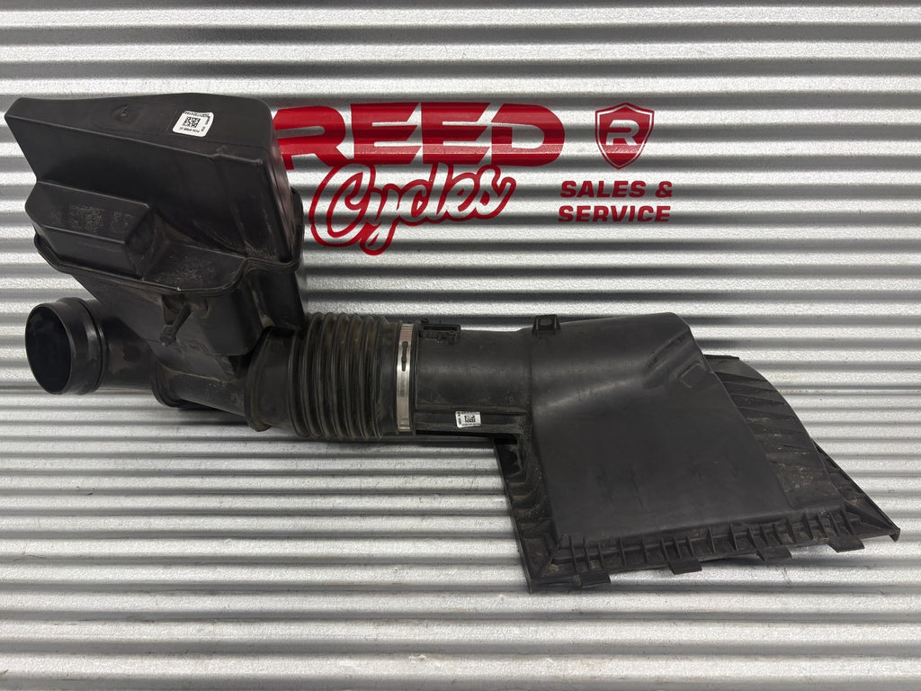 23-25 Ford F250 Intake Tube Resonator + Airbox Cover – PC349F805CC / LC3A9G784CD