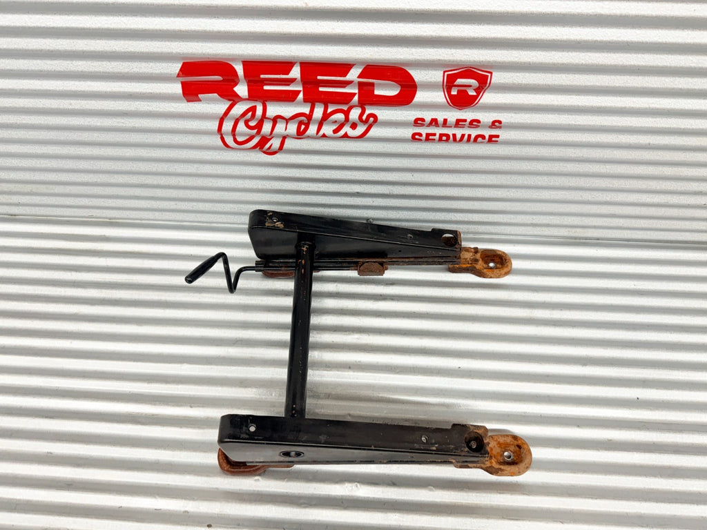 2017 Yamaha YXZ1000R SS Driver Seat Adjuster OEM 2HC-F7270-00-00