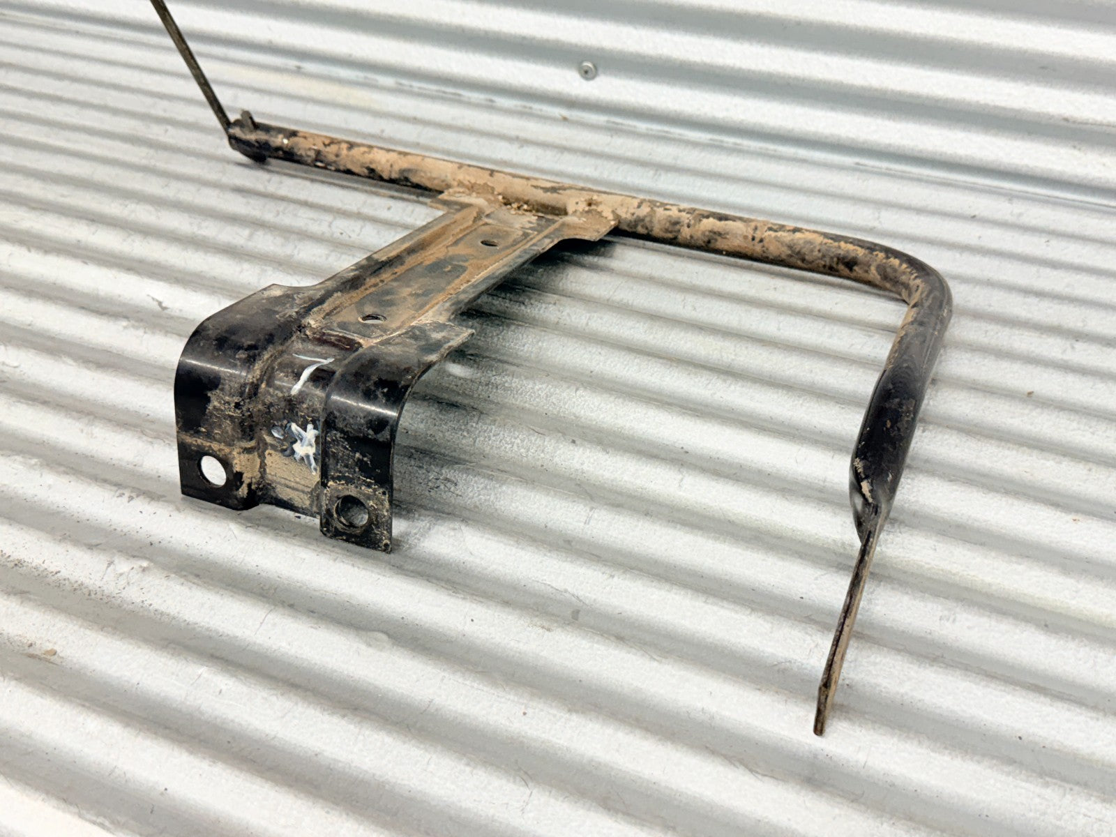 2005 Arctic Cat 500 4x4 Left Footwell Footrest Support Bar OEM 1506-379