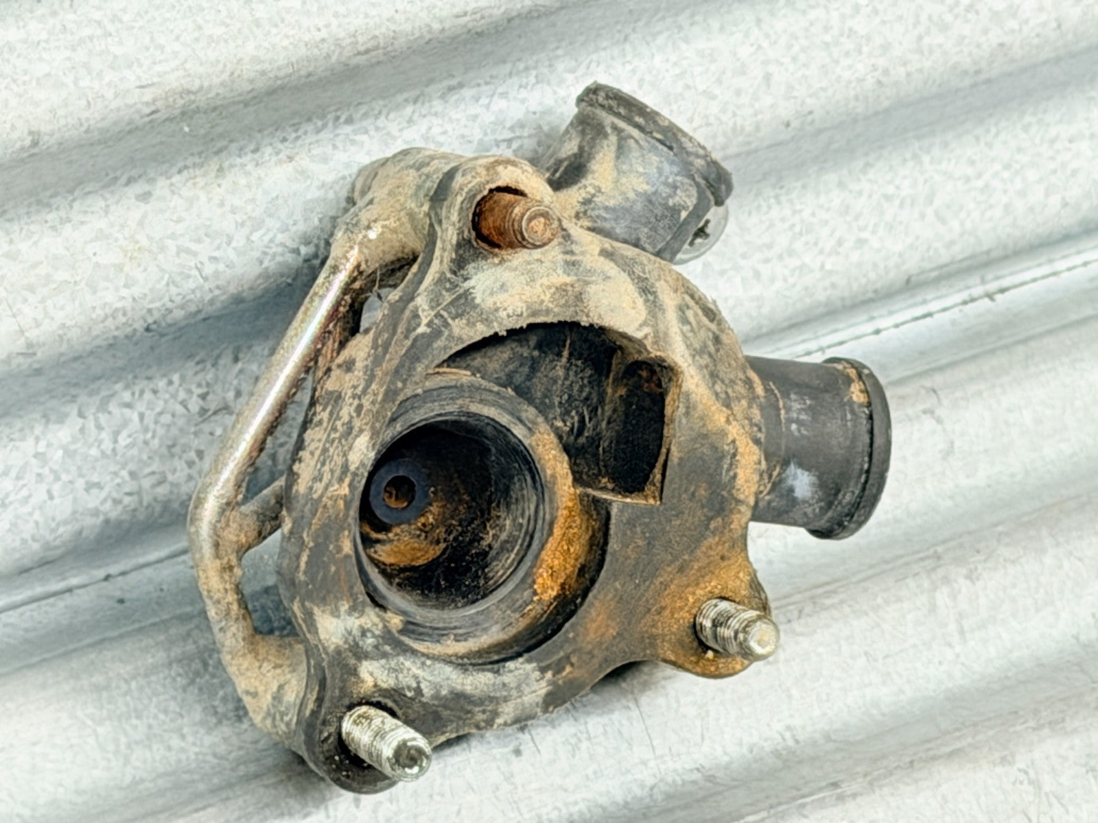 1984 Husqvarna CR WR XC OEM Water Pump Cover Housing Impeller Assembly