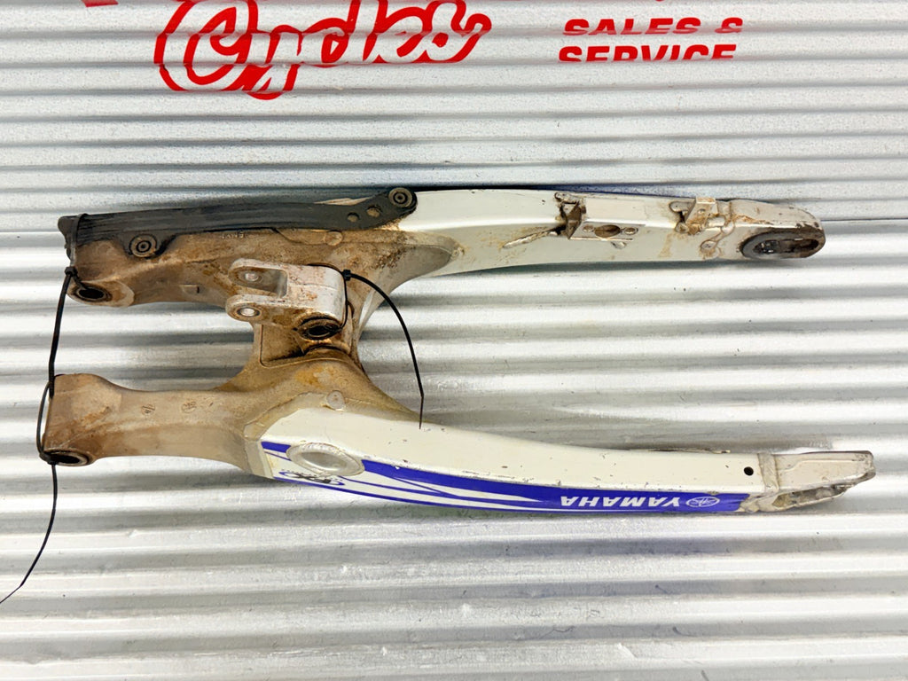 2004 Yamaha YZ250F Rear Swing Arm OEM 5UN-22110-00-00 5XE-2217F-00-00