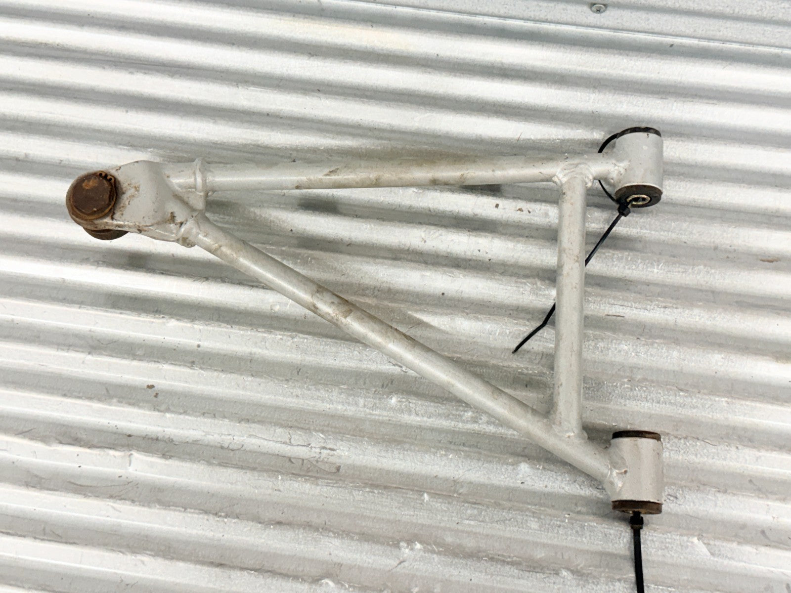 2005 Arctic Cat 500 4x4 ATV Right Front Lower A Arm Control Arm OEM 0503-220