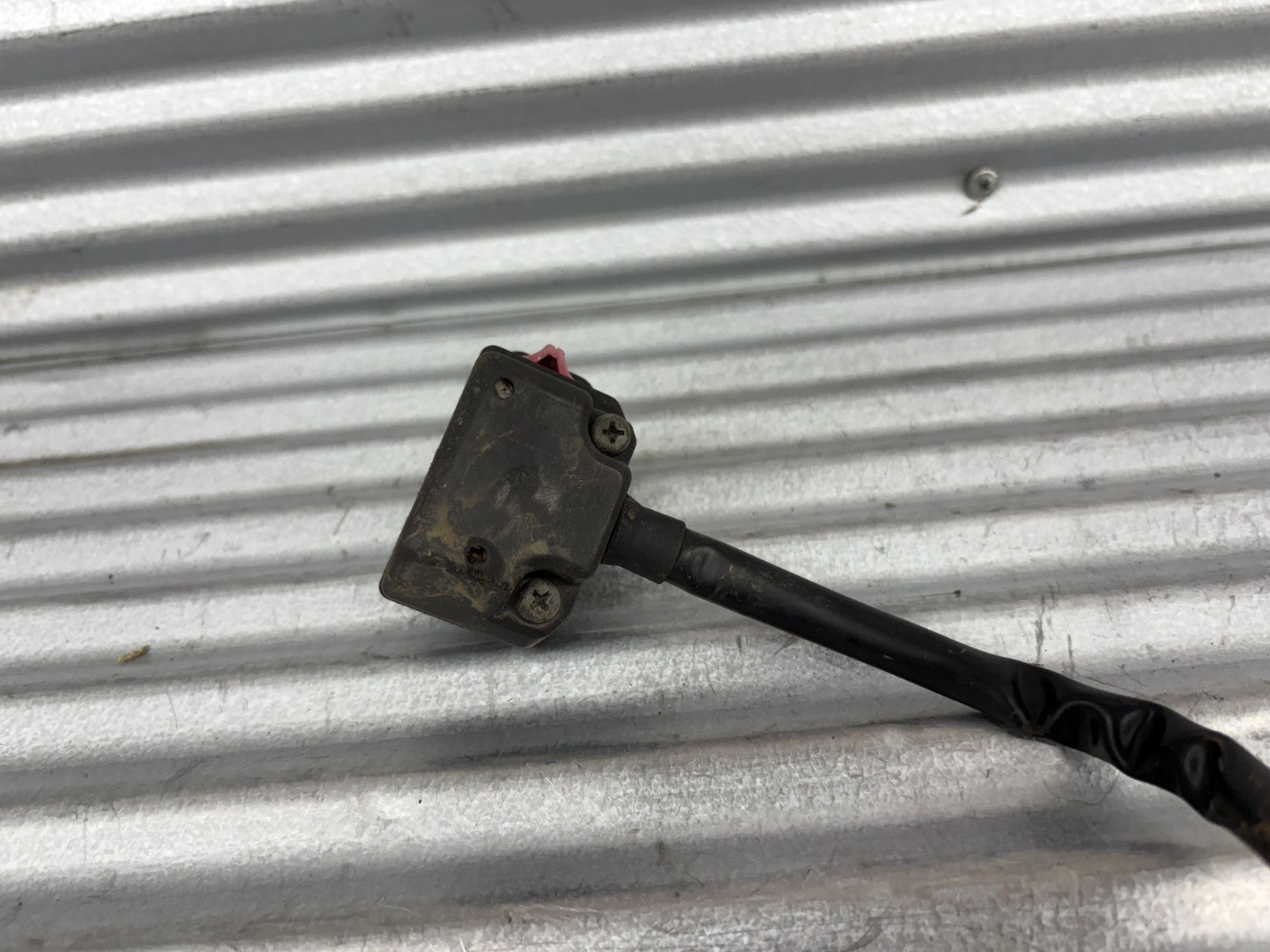2000 Yamaha Blaster YFS200 Left Bar Switch OEM 2XJ-83975-09-00