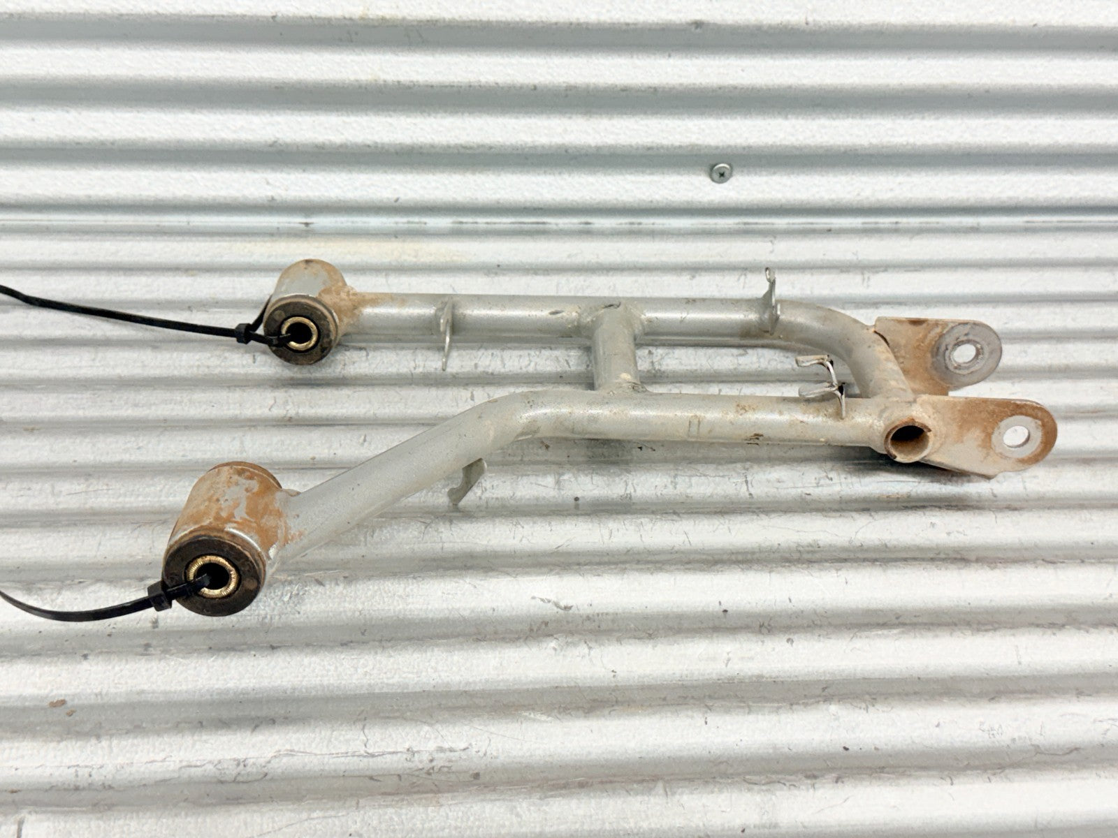 2005 Arctic Cat 500 4x4 ATV Right Rear Upper A Arm Control Arm OEM 0504-318