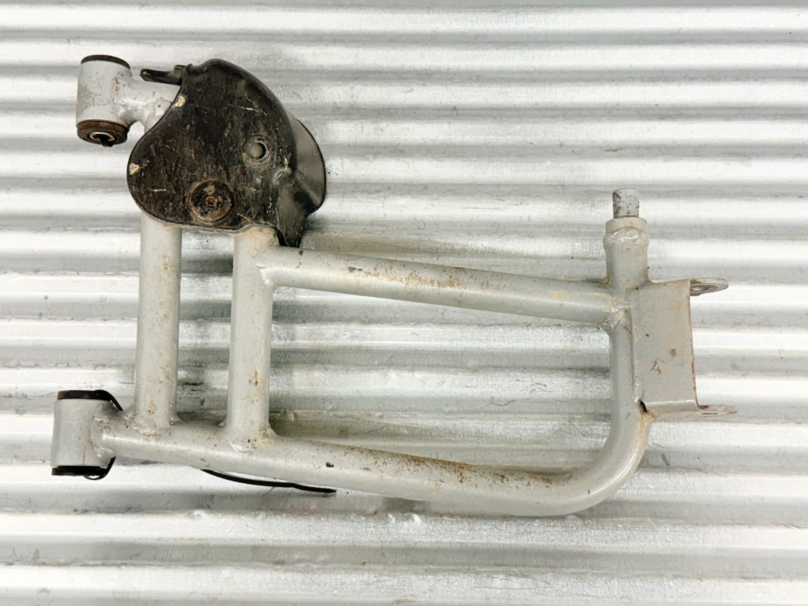 2005 Arctic Cat 500 4x4 ATV Left Rear Lower A Arm Control Arm OEM 0504-573