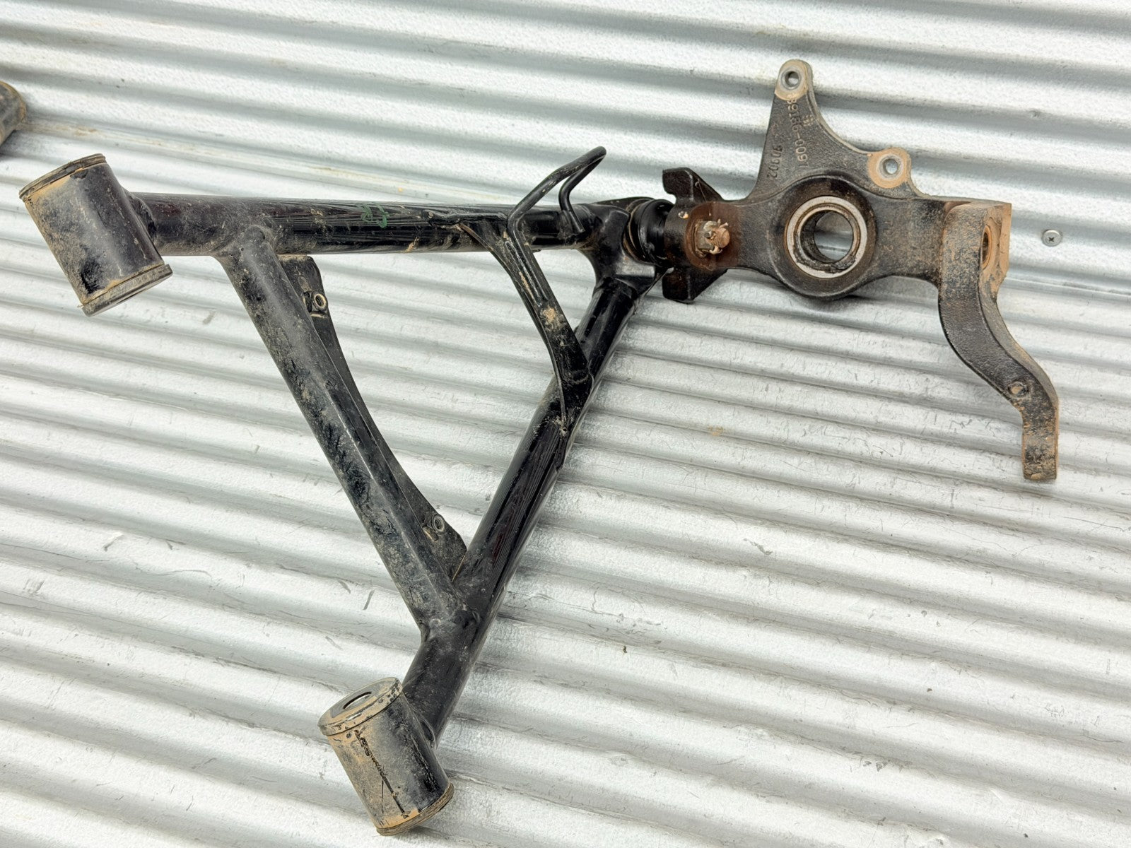 2010 Kawasaki Teryx 750 Right Front Knuckle & Upper A-Arm OEM 39186-0097