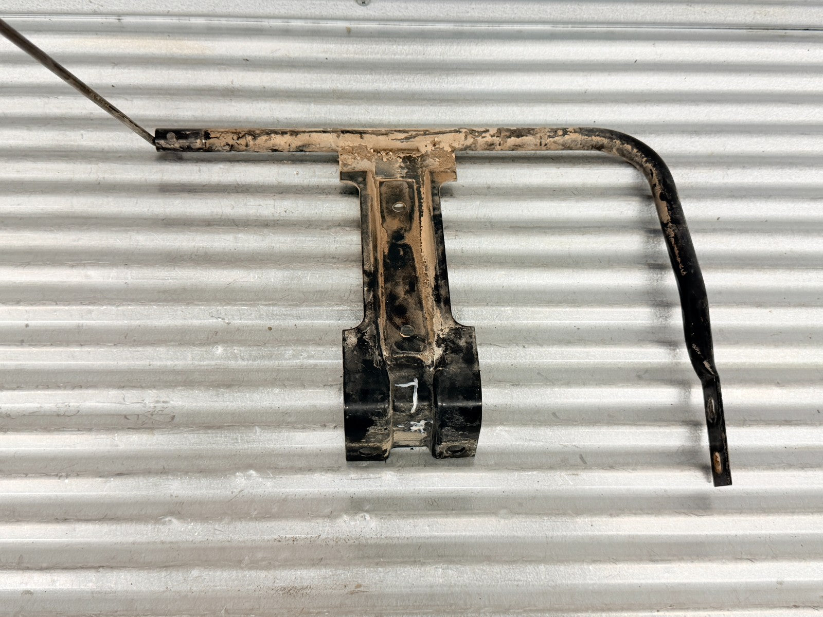 2005 Arctic Cat 500 4x4 Left Footwell Footrest Support Bar OEM 1506-379