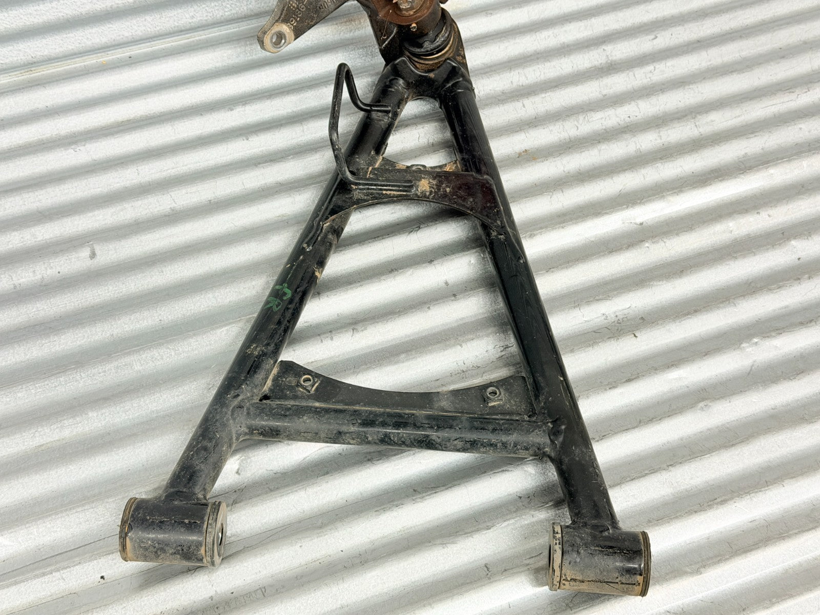 2010 Kawasaki Teryx 750 Right Front Knuckle & Upper A-Arm OEM 39186-0097