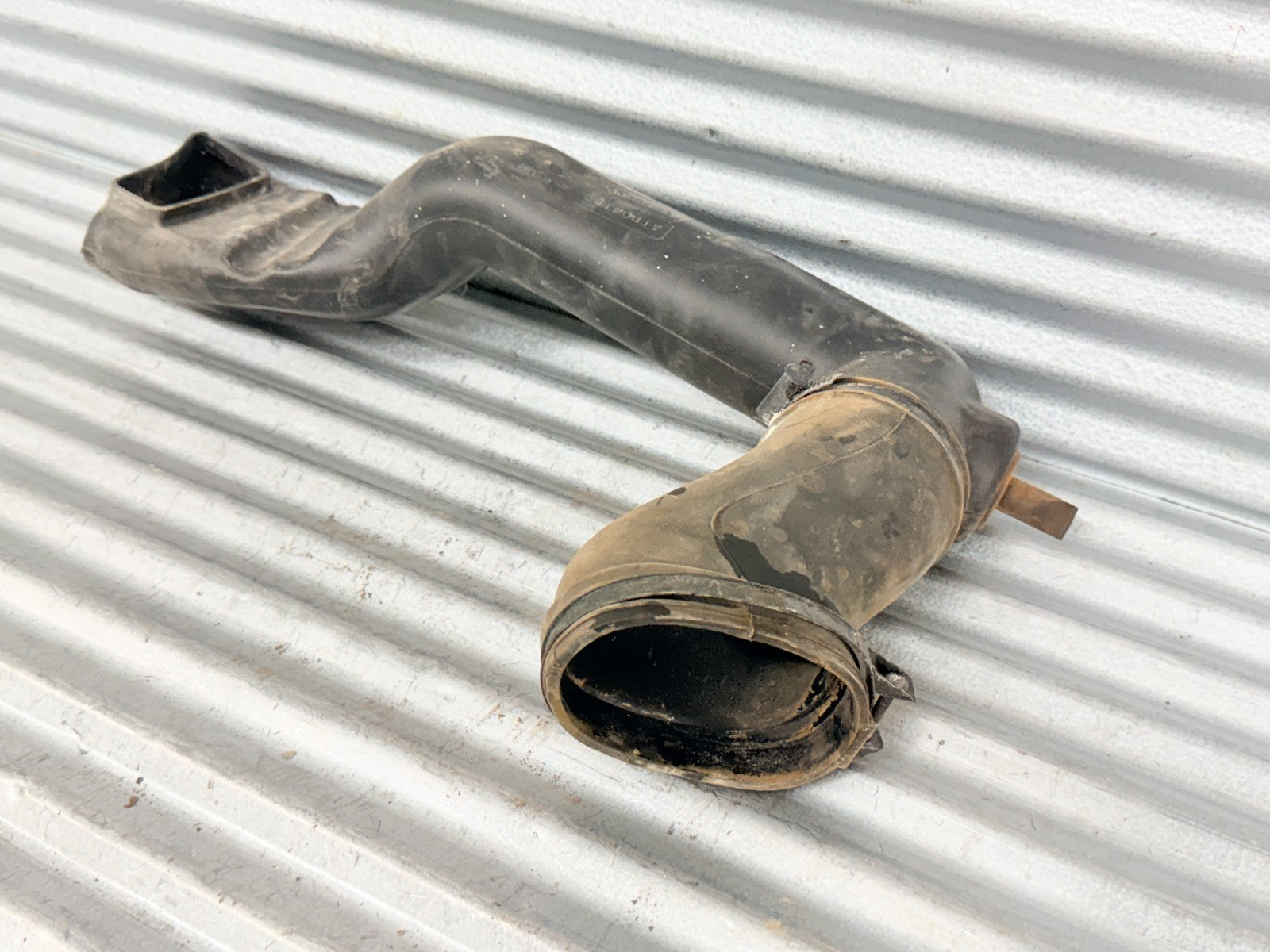 2005 Arctic Cat 500 Automatic Clutch Cover Vent Tube Duct Pipe Boot OEM 0413-094