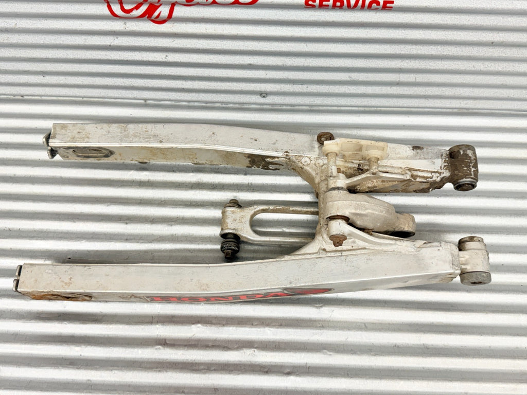 1985 Honda CR125R CR250R OEM Rear Swingarm Swing Arm Linkage 52000-KA3-831