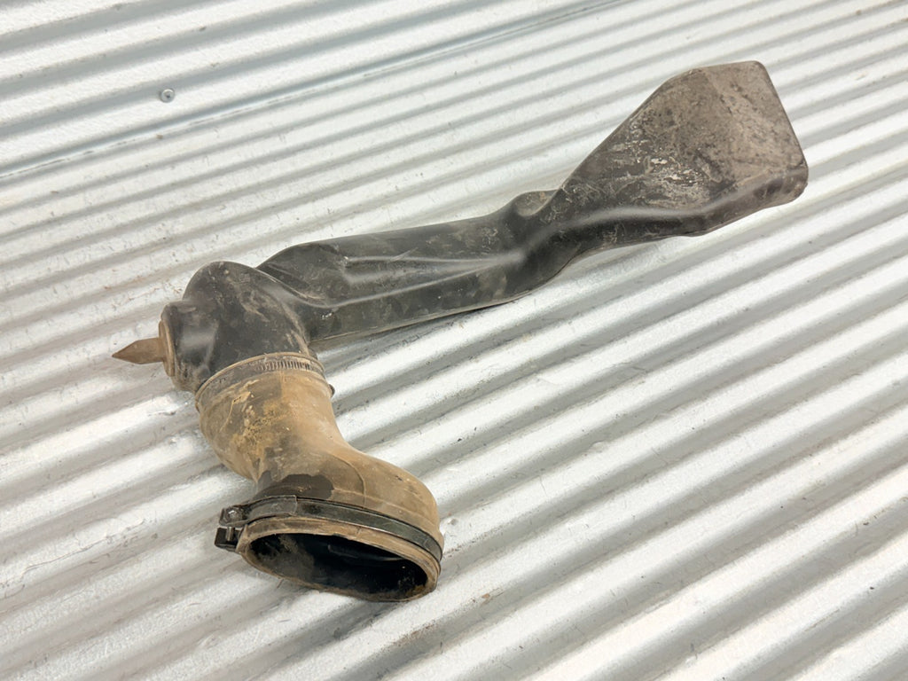2005 Arctic Cat 500 Automatic Clutch Cover Vent Tube Duct Pipe Boot OEM 0413-094