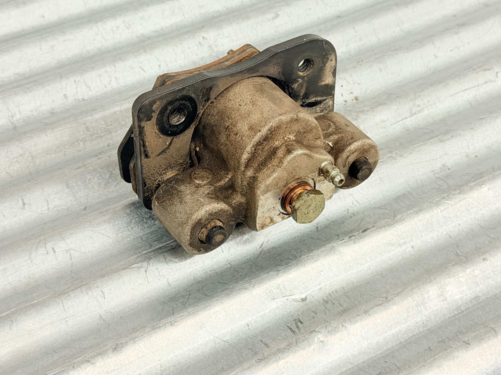 2005 Arctic Cat 500 4X4 ATV Left Front Brake Caliper Assembly OEM 1436-423