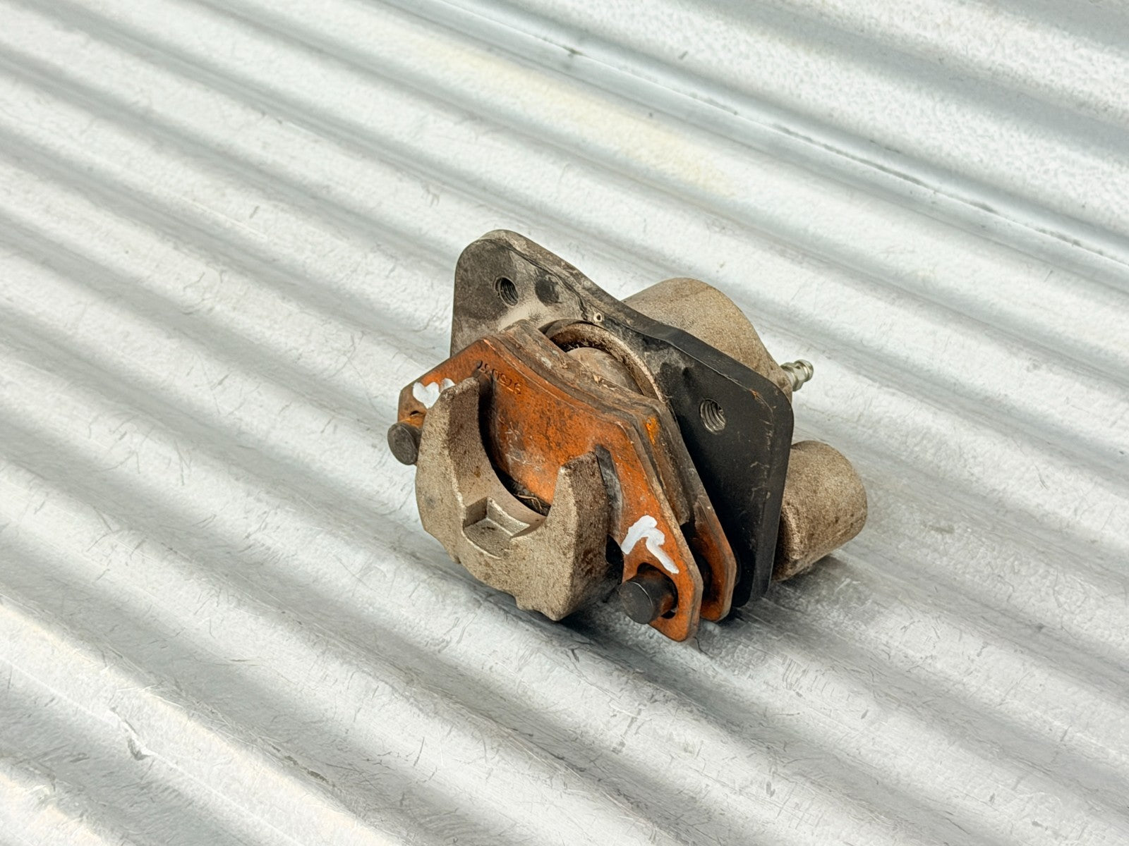 2005 Arctic Cat 500 4X4 ATV Right Front Brake Caliper Assembly OEM 1436-422