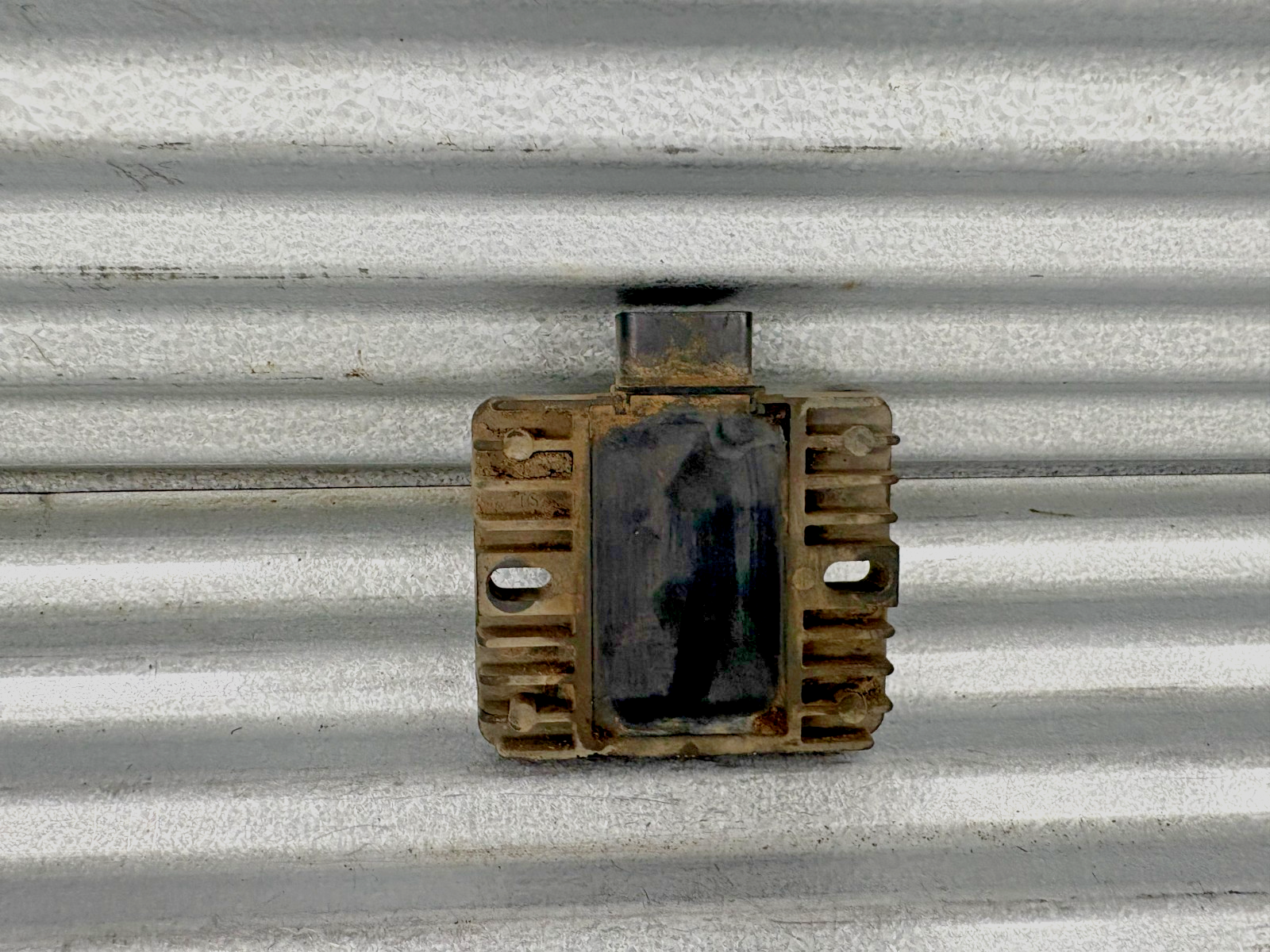 2010 Kawasaki Teryx 750 KRF750 4x4 Regulator Rectifier OEM 21066-0030