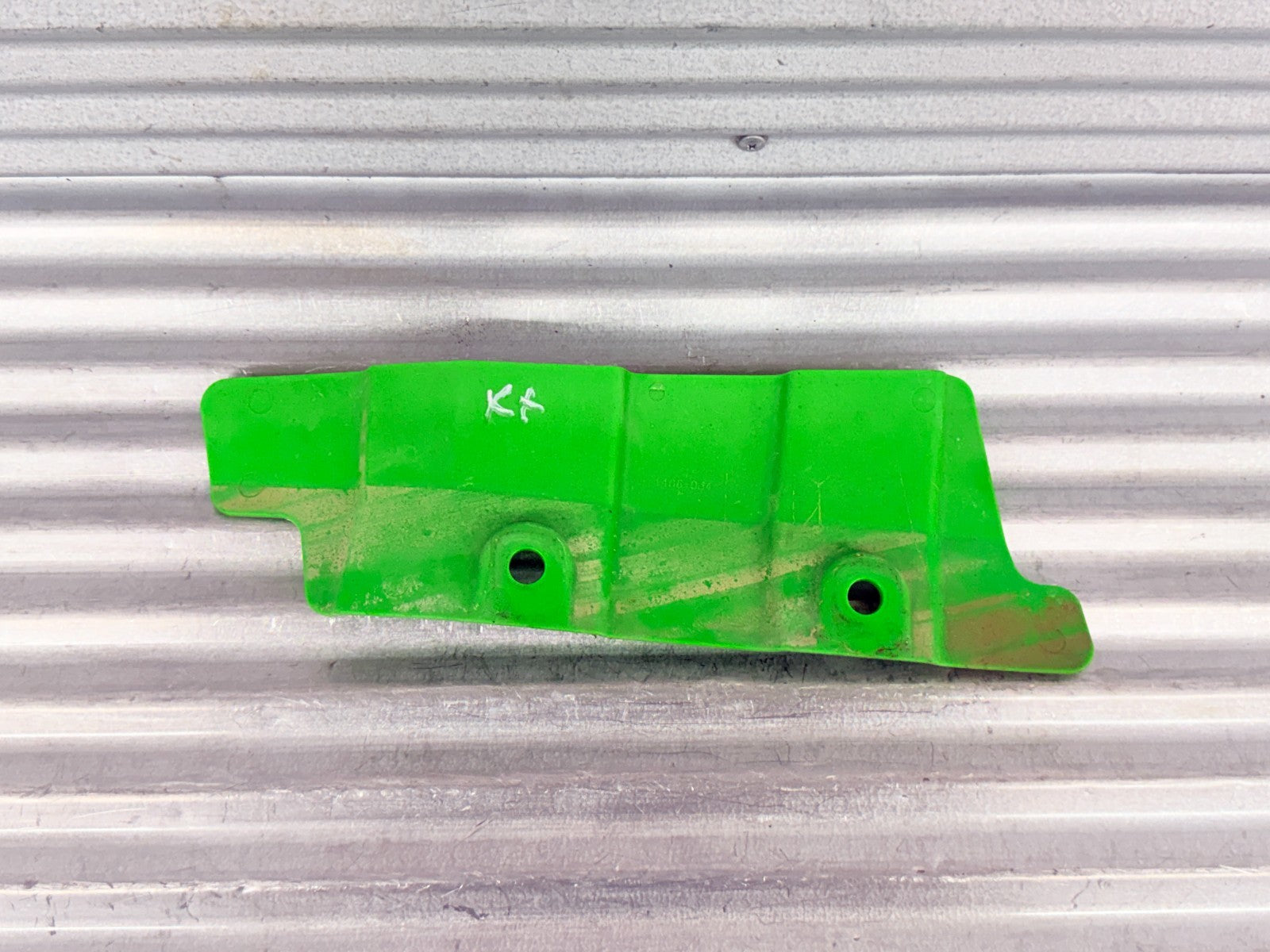 2005 Arctic Cat 500 4x4 ATV Right Front A Arm Control Arm Cover OEM 1441-002