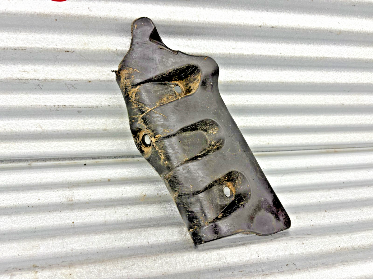 05-23 Suzuki KingQuad 450 500 700 750 Front Right Driveshaft Guard 54903-31G00