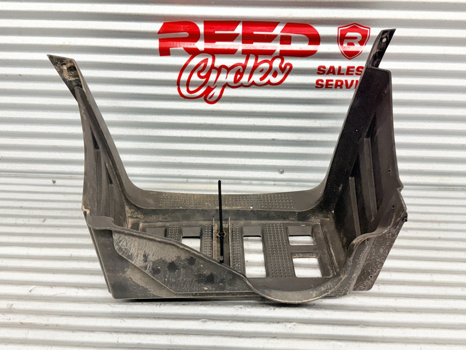 2005 Arctic Cat 500 Automatic 4x4 Left Footwell Footrest Footpeg OEM 2406-429