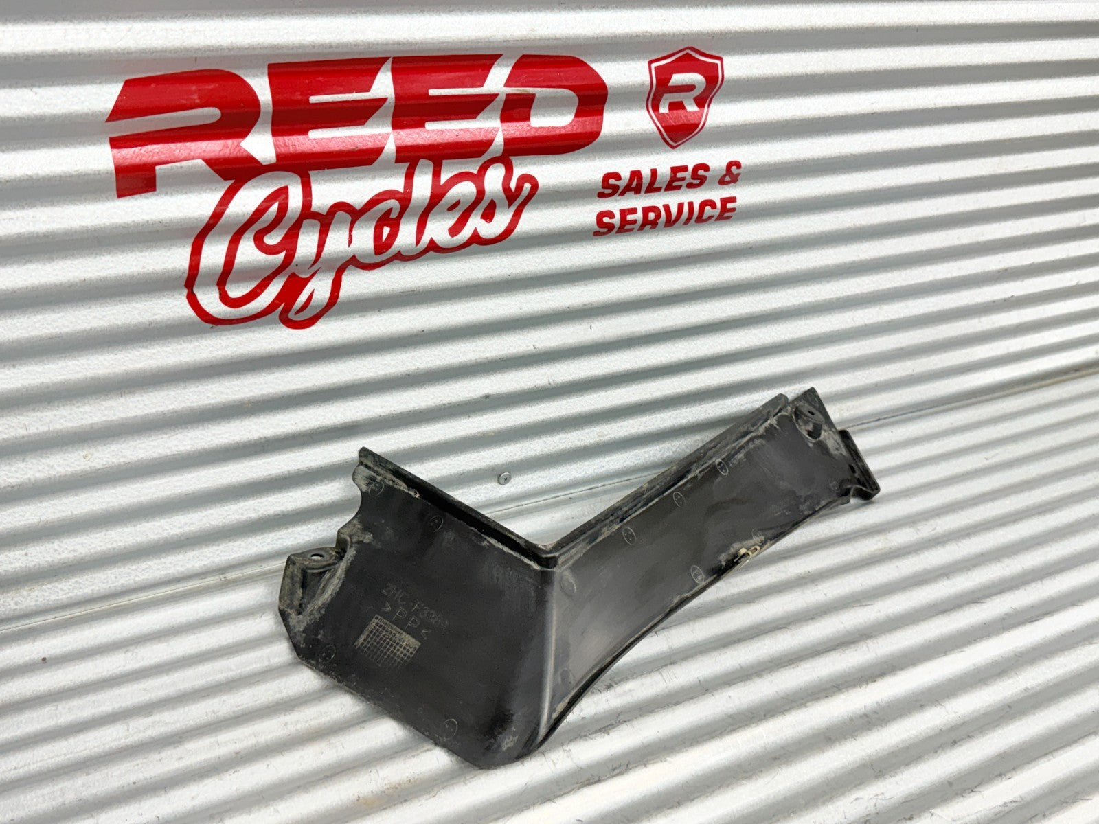 2017 Yamaha YXZ1000R EPS SS Front Right Dust Seal Cover OEM 2HC-F3384-00-00