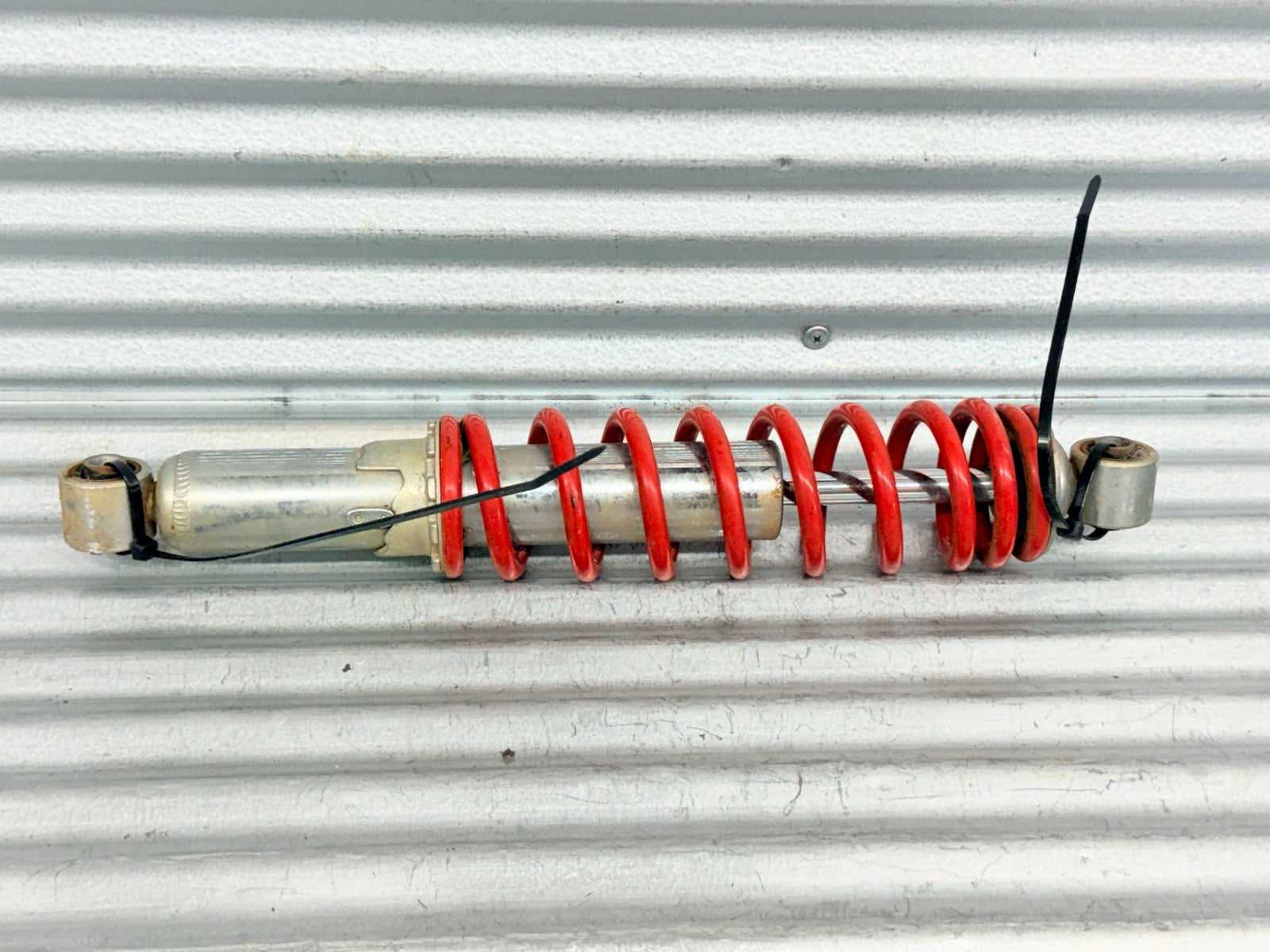 2000 Yamaha Blaster YSF200 Front Shock Suspension Strut OEM 2XJ-23350-00-36
