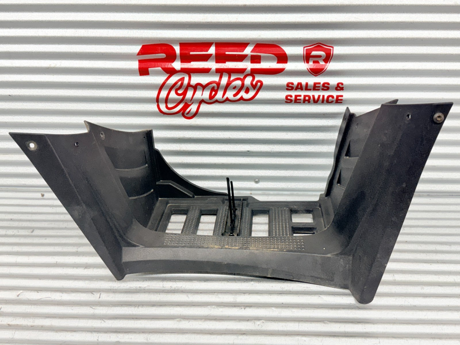 2005 Arctic Cat 500 Automatic 4x4 Right Footwell Footrest Footpeg OEM 1406-356