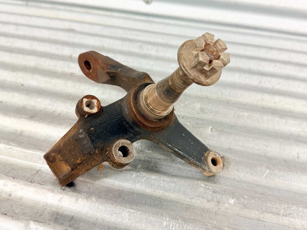 91-09 Honda TRX250X TRX300EX TRX300X OEM Left Spindle Knuckle 51220-HC0-780