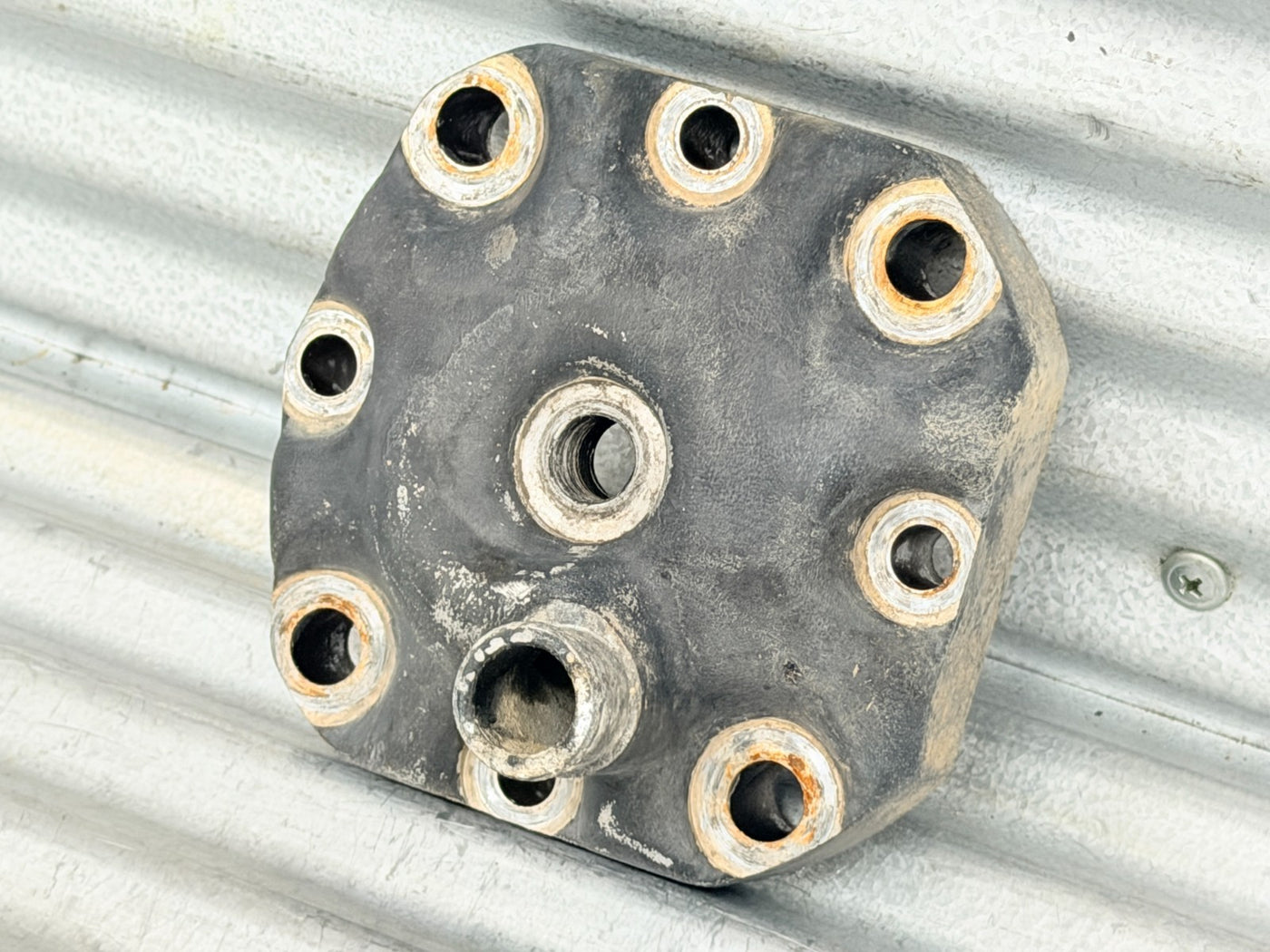 1985 Husqvarna WR250 CR250 XC250 OEM Cylinder Head 1614516-01