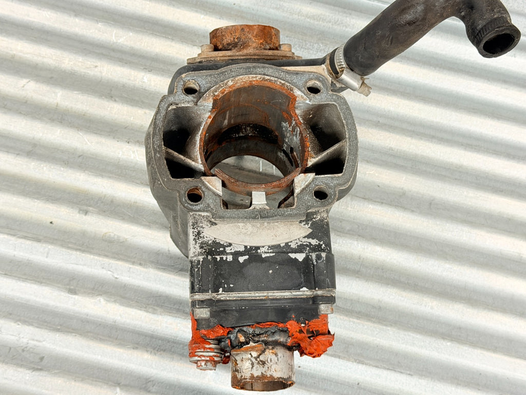 1984 Husqvarna WR125 CR125 XC125 Cylinder Jug 1614525-01 OEM 1614513
