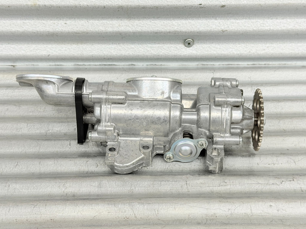 2017 Yamaha YXZ1000R EPS SS Oil Pump Assembly OEM 8GL-13300-00-00